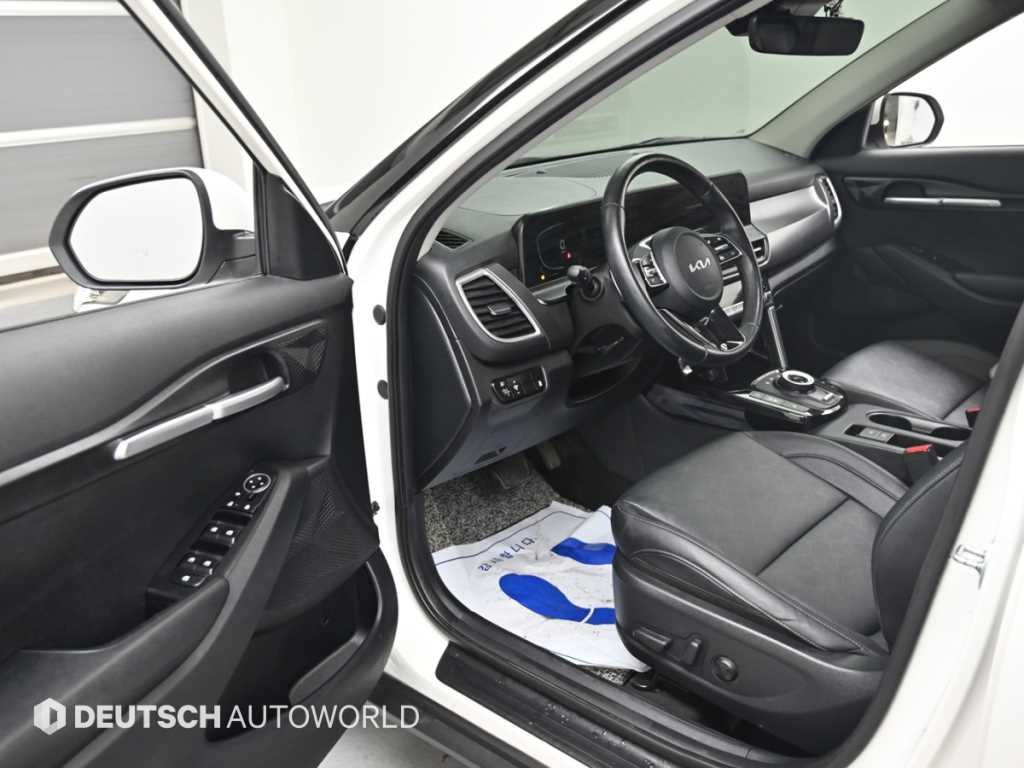 Kia Seltos — photo 11