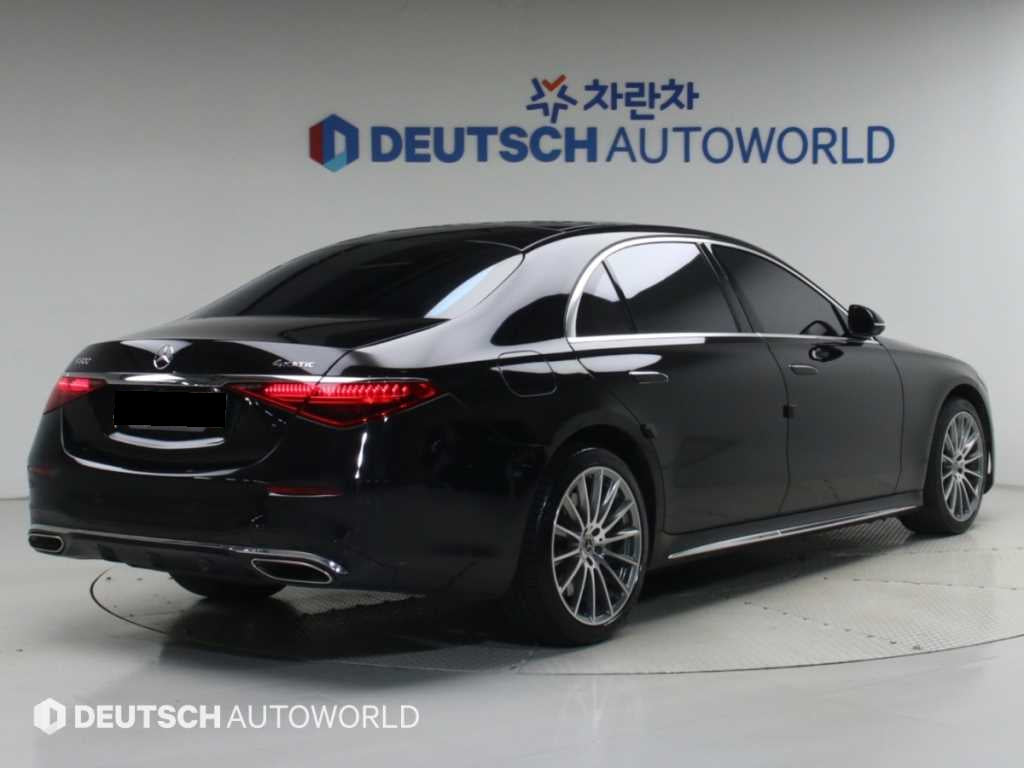 Mercedes-Benz S-Class — photo 02