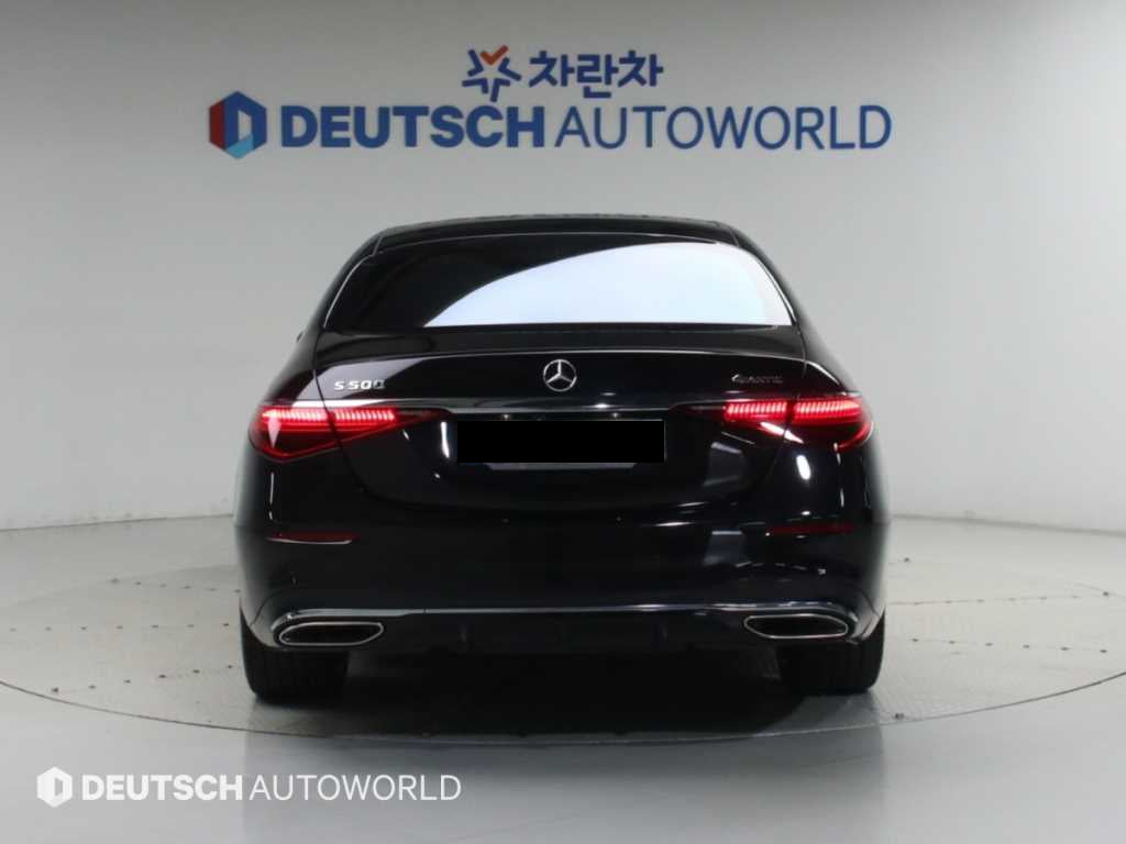 Mercedes-Benz S-Class — photo 04