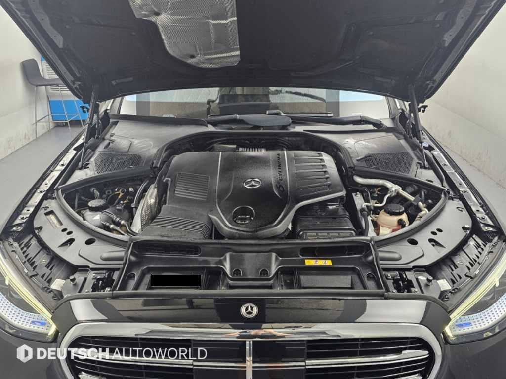 Mercedes-Benz S-Class — photo 06