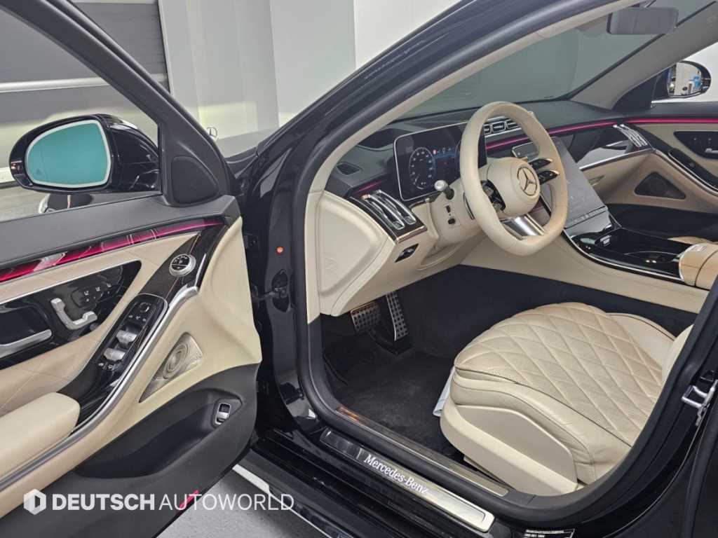 Mercedes-Benz S-Class — photo 11