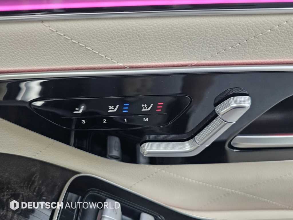 Mercedes-Benz S-Class — photo 16