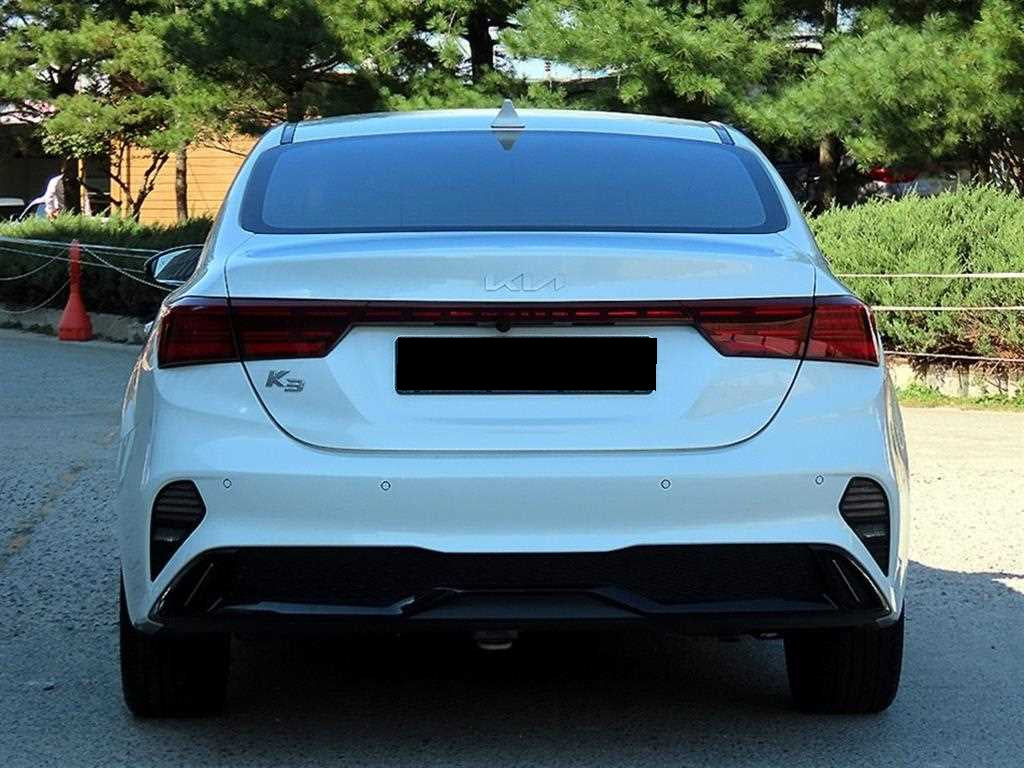 Kia K3 — photo 04