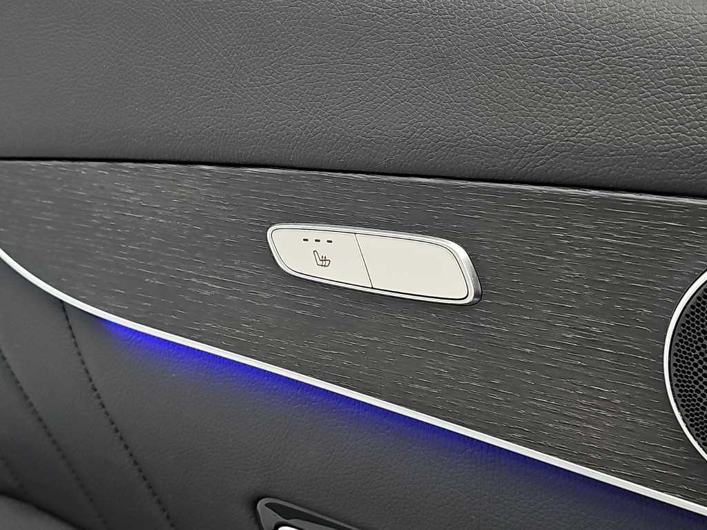 Mercedes-Benz GLC-Class — photo 14