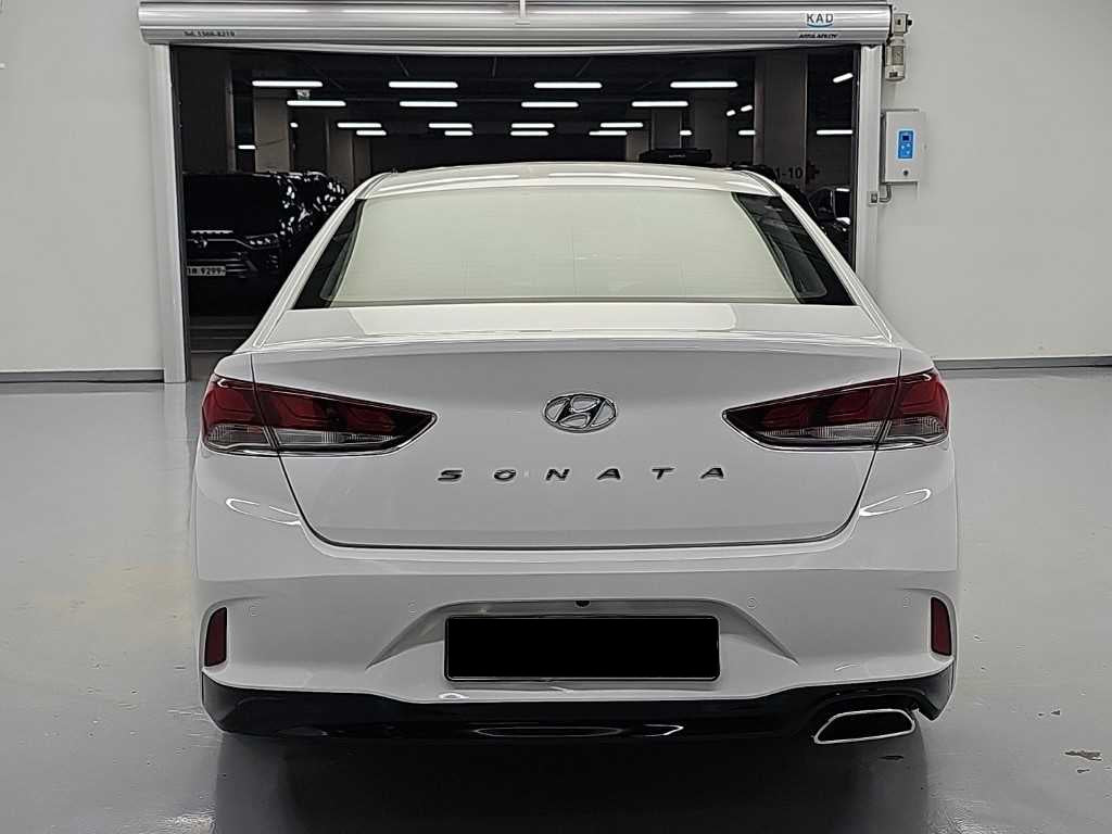 Hyundai Sonata — photo 03