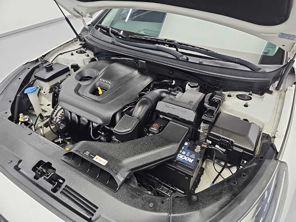 Hyundai Sonata — photo 05