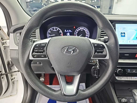 Hyundai Sonata — photo 09