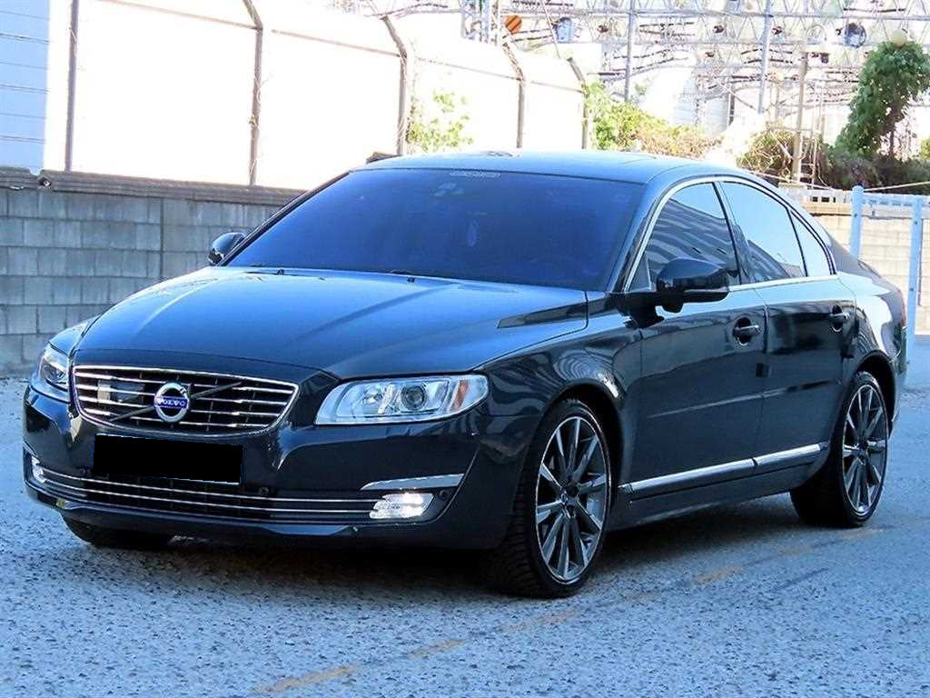 Volvo S80 — photo 02