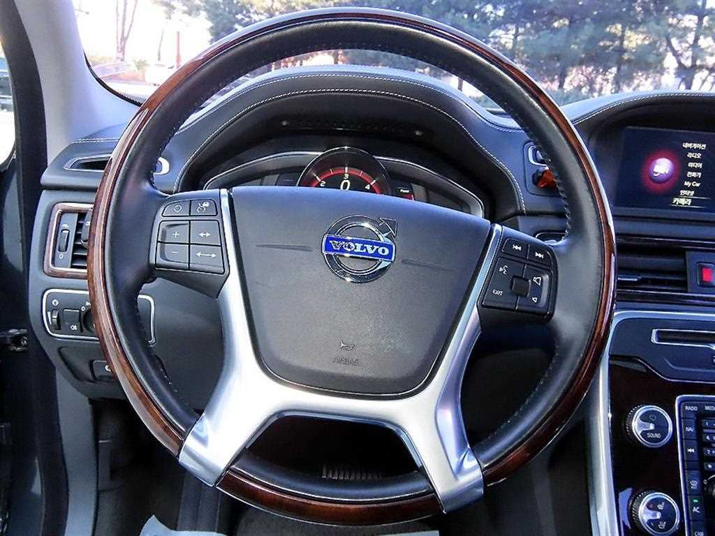 Volvo S80 — photo 08
