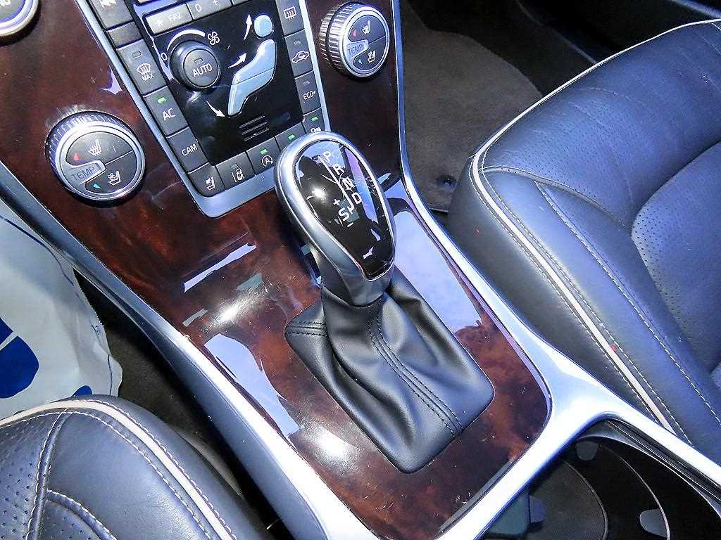Volvo S80 — photo 10