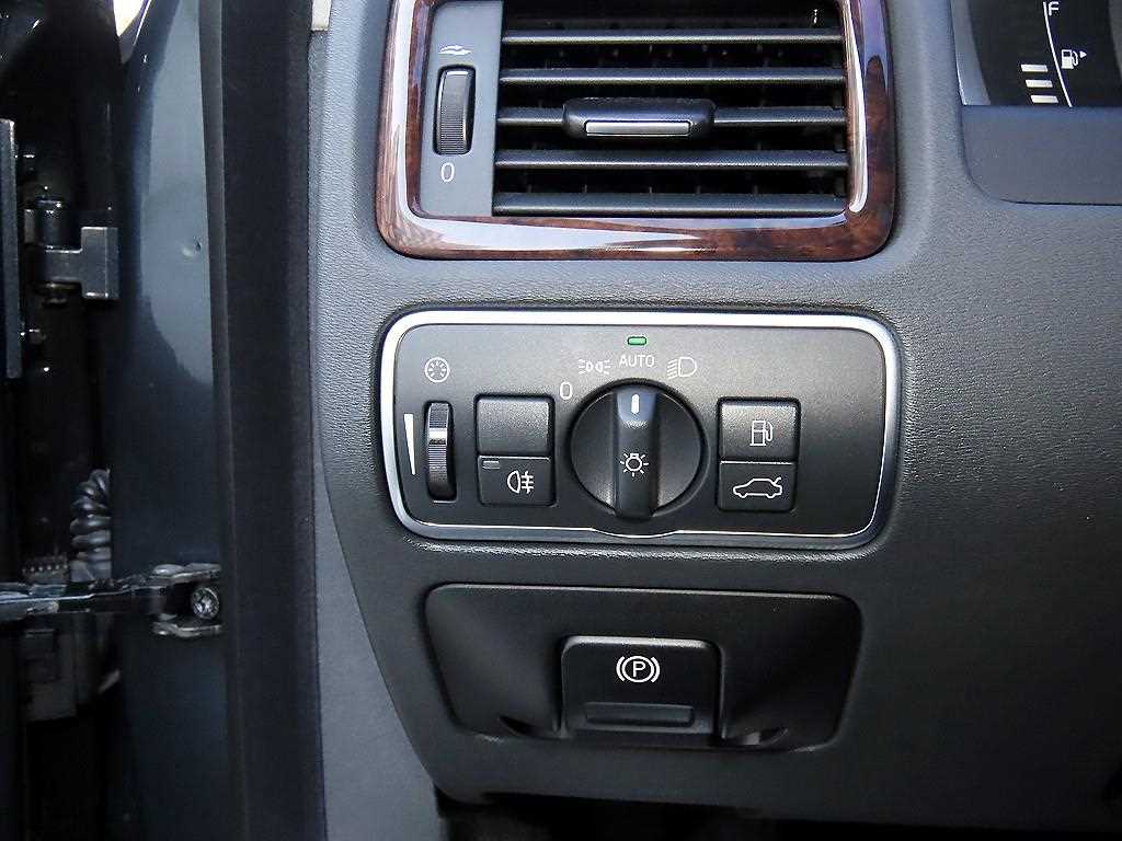 Volvo S80 — photo 12