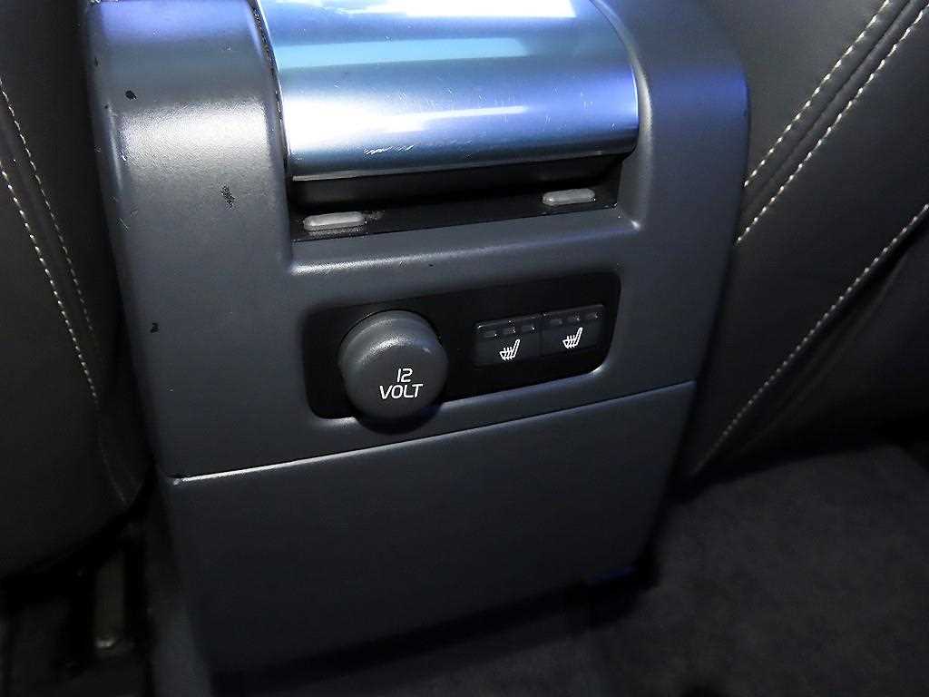 Volvo S80 — photo 16