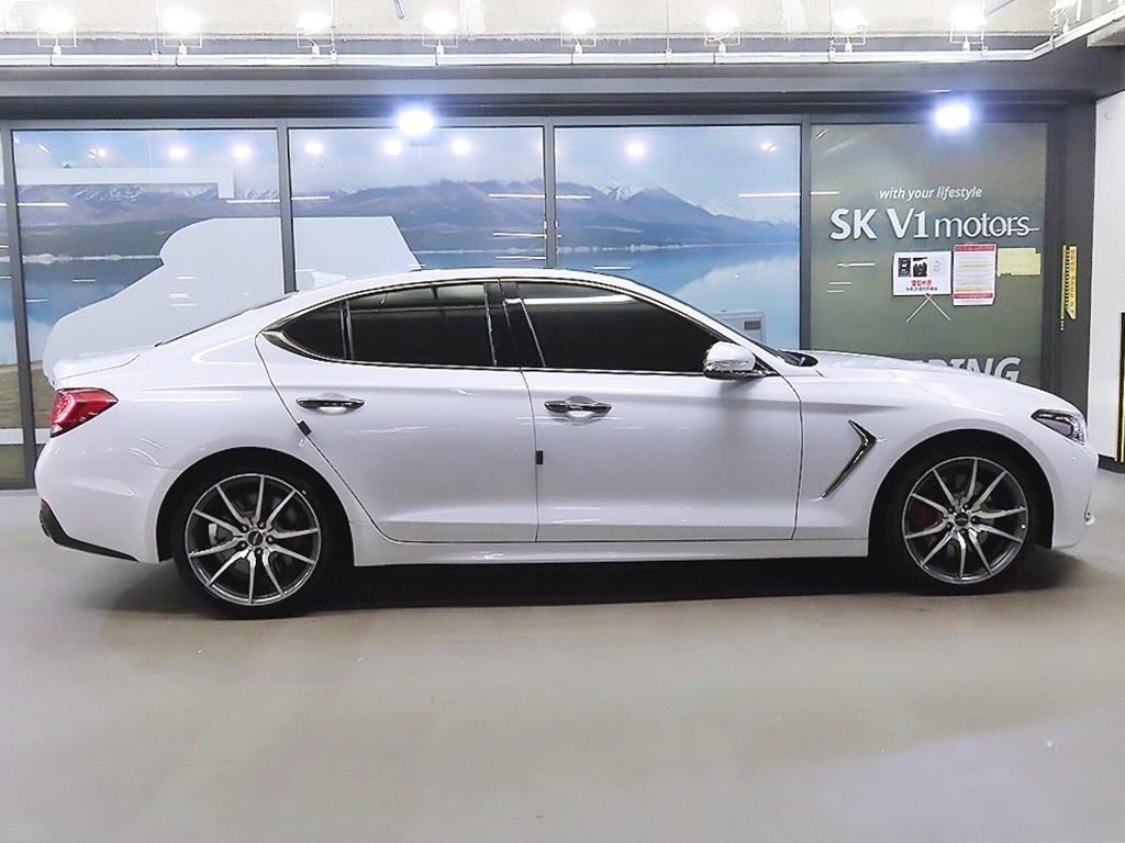 Genesis G70 — photo 03