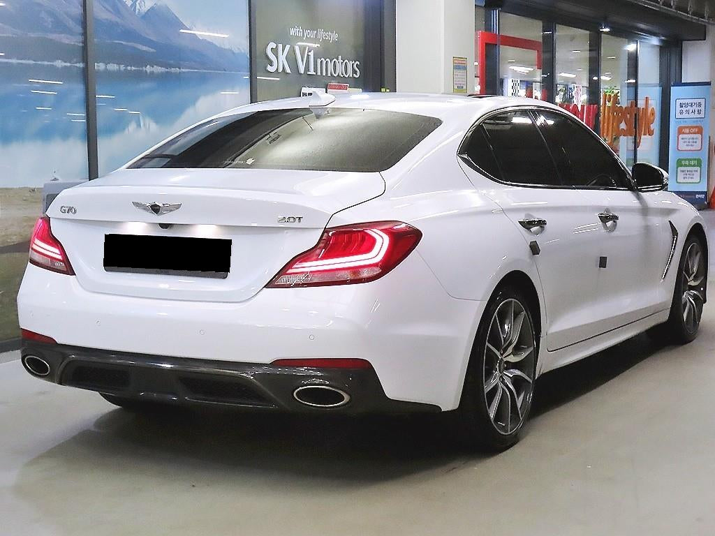 Genesis G70 — photo 04