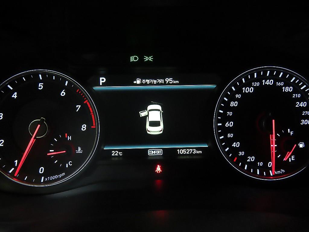 Genesis G70 — photo 09