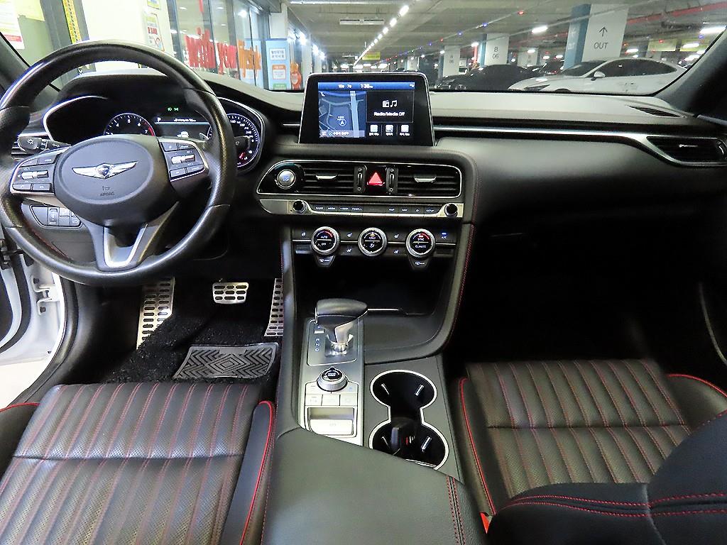 Genesis G70 — photo 10