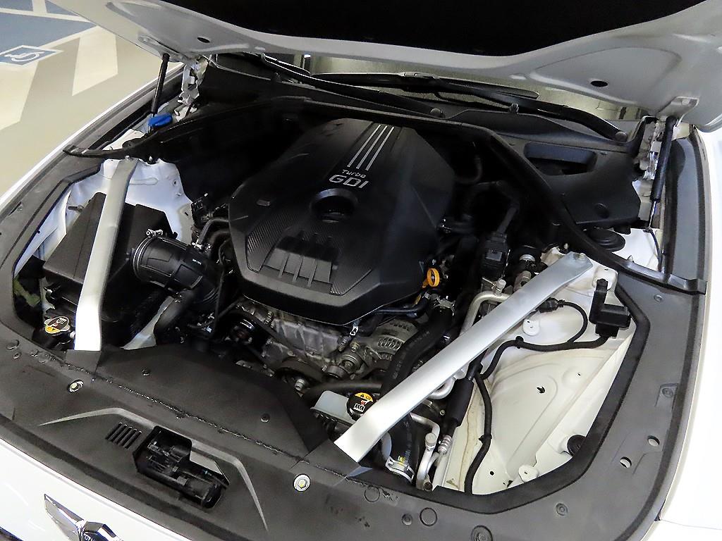 Genesis G70 — photo 19