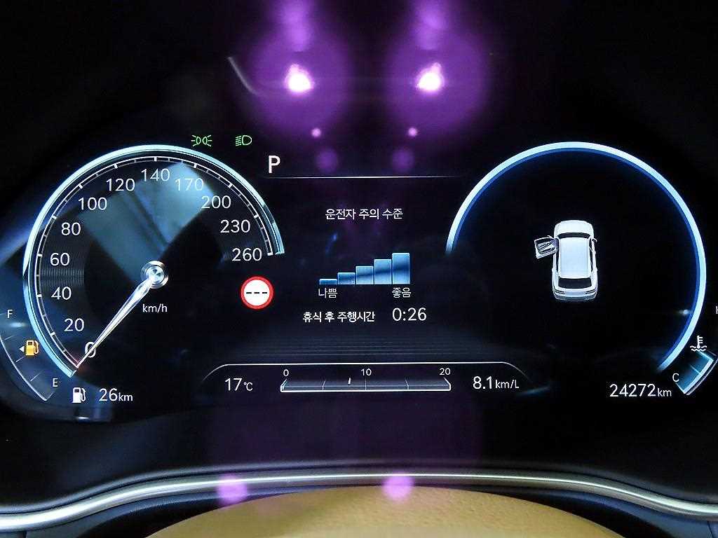 Genesis GV80 — photo 09