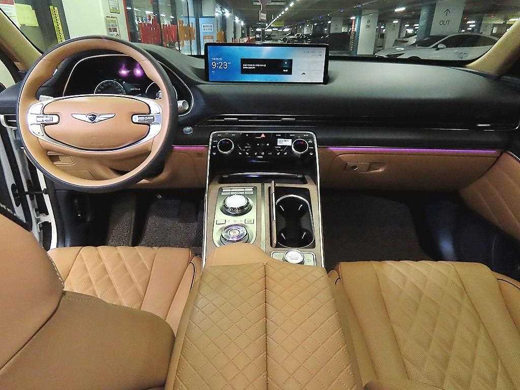 Genesis GV80 — photo 10