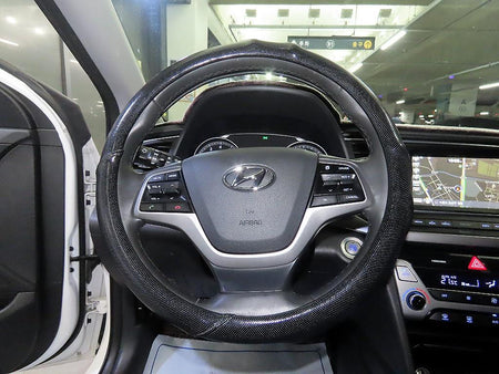 Hyundai Avante — photo 08