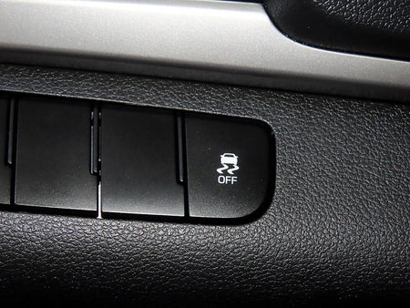 Hyundai Avante — photo 14
