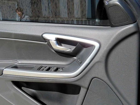 Volvo S60 — photo 11