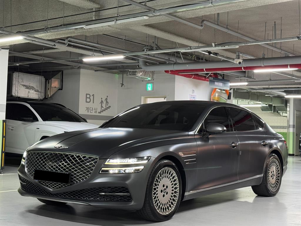 Genesis G80 — photo 01