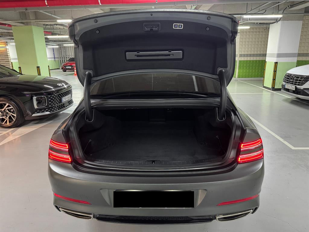 Genesis G80 — photo 05