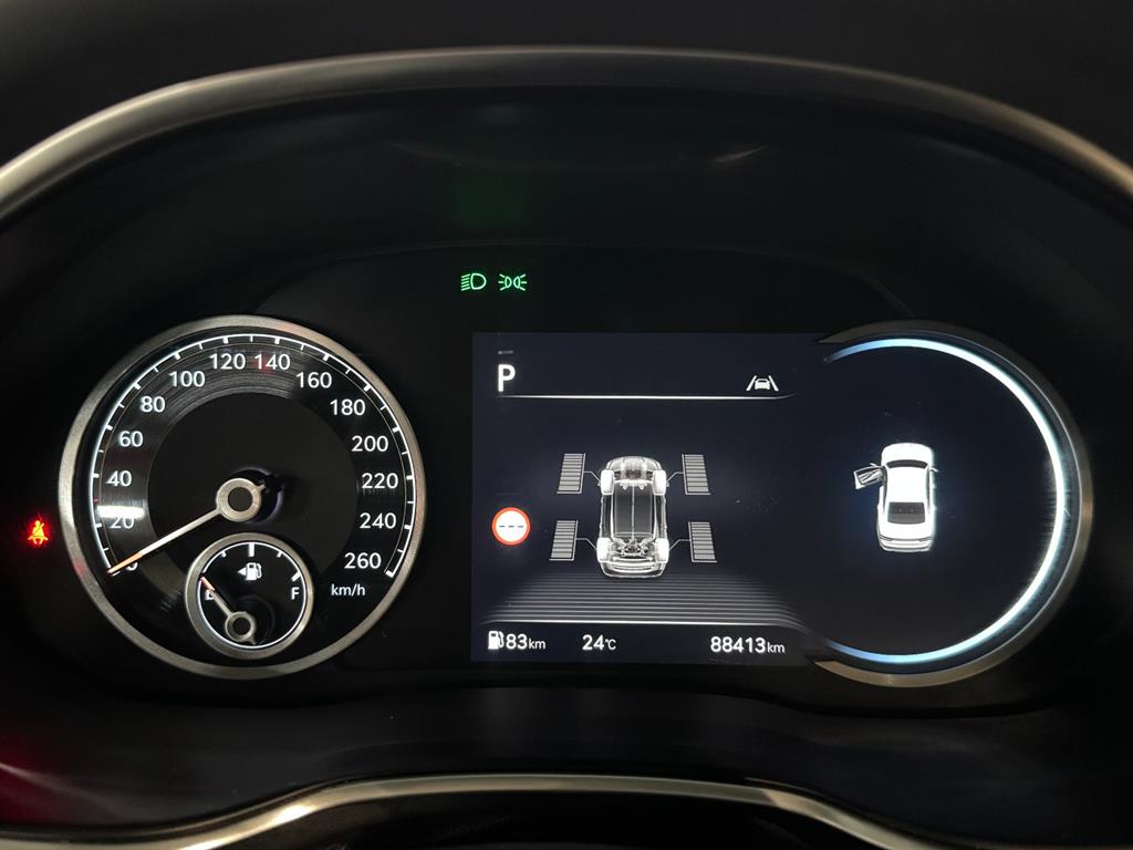 Genesis G80 — photo 09