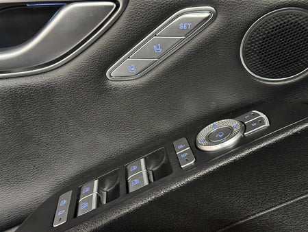Genesis G80 — photo 16