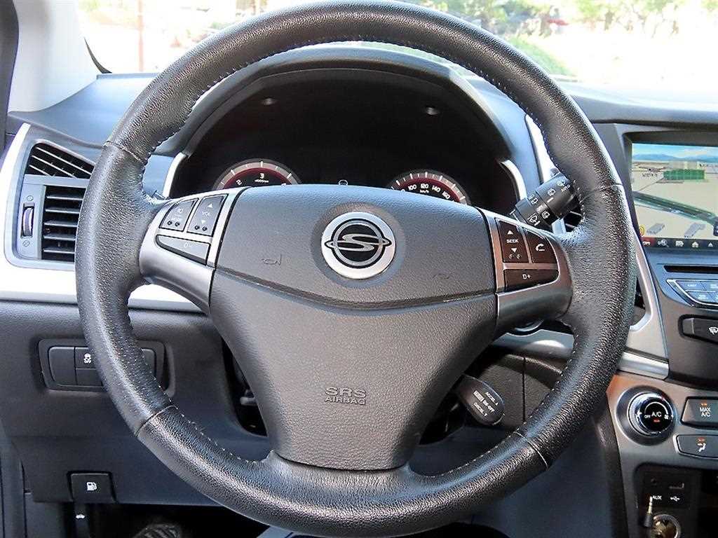KGM KORANDO — photo 08