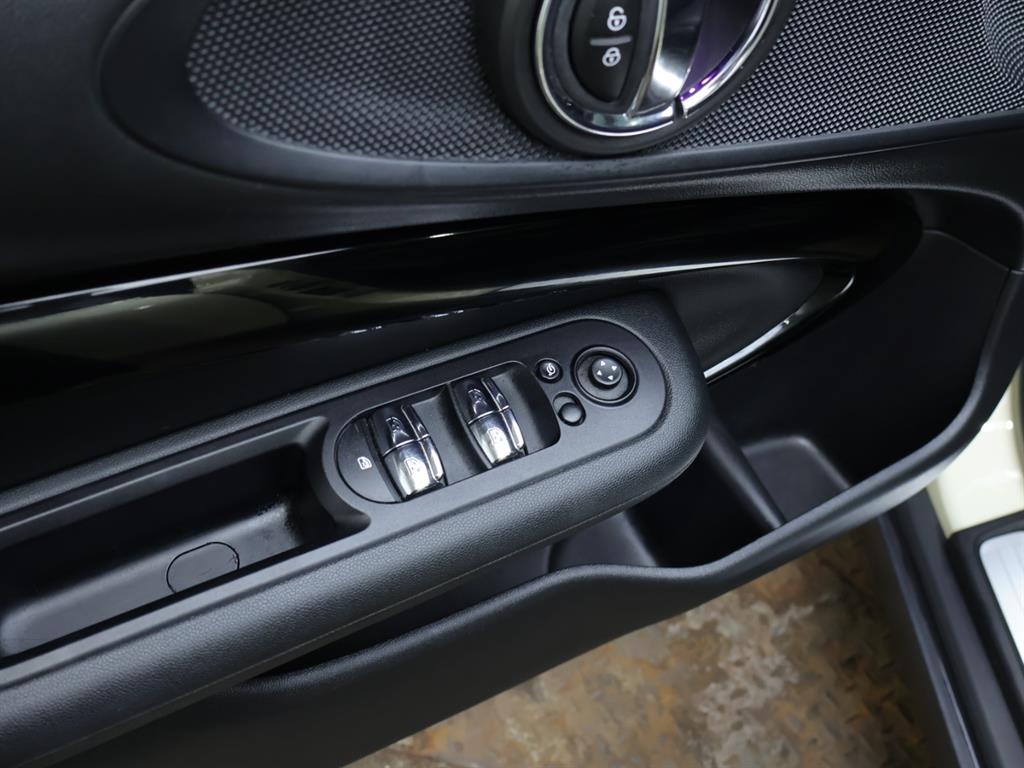 Mini Clubman — photo 13