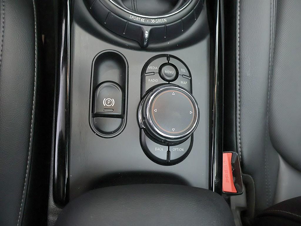 Mini Clubman — photo 14