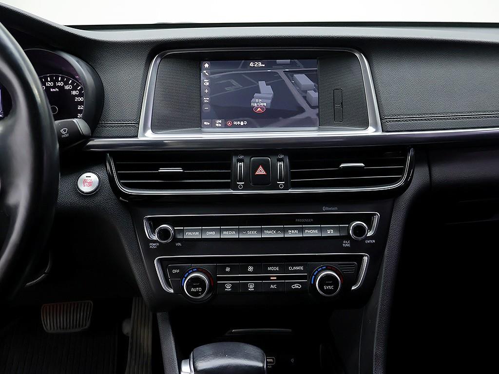Kia K5 — photo 09