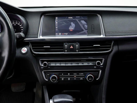 Kia K5 — photo 09