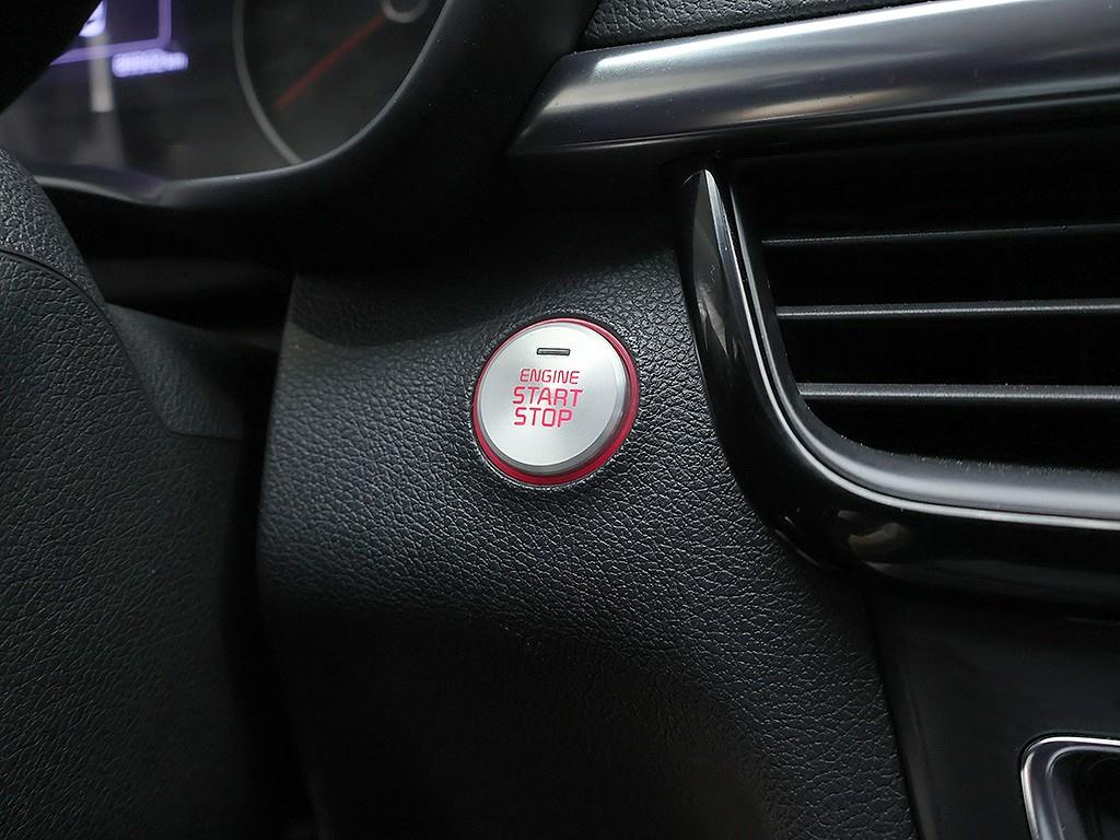 Kia K5 — photo 16