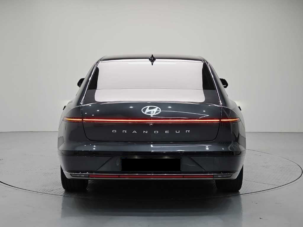 Hyundai Grandeur — photo 03