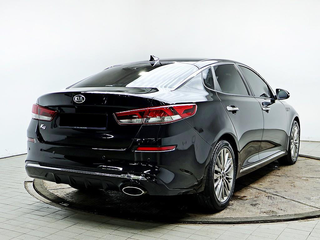 Kia K5 — photo 04