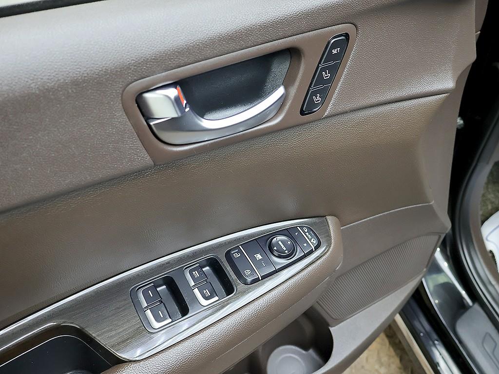 Kia K5 — photo 14