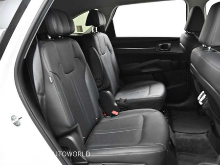 Kia Sorento — photo 12