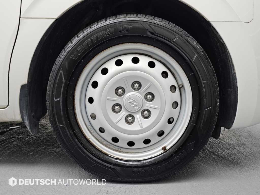 Hyundai Staria — photo 05