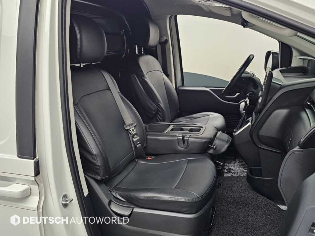 Hyundai Staria — photo 10