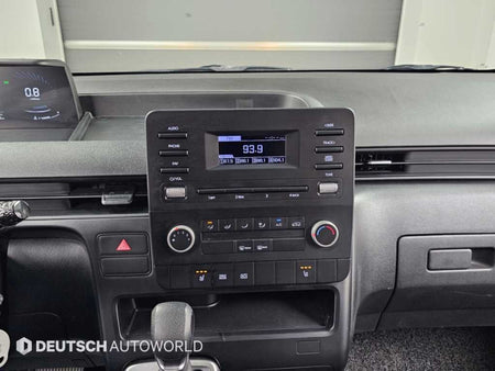 Hyundai Staria — photo 14
