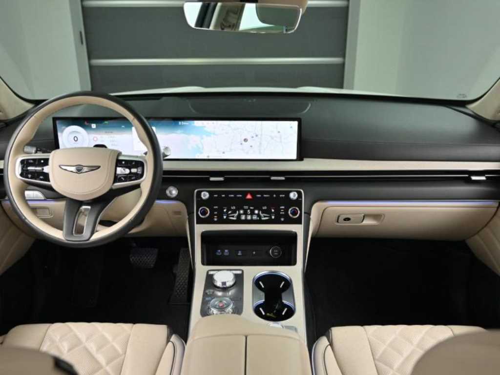 Genesis GV80 — photo 07