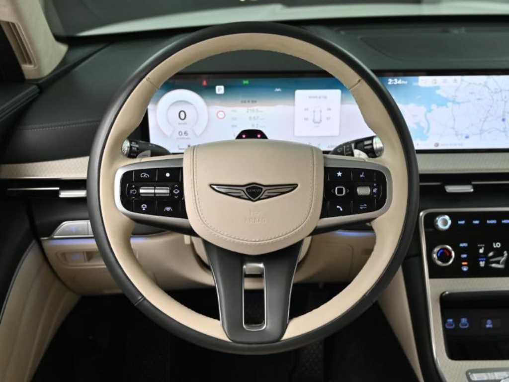 Genesis GV80 — photo 13
