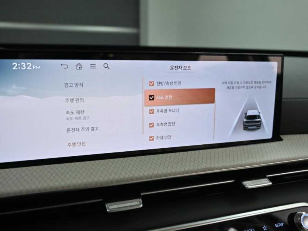 Genesis GV80 — photo 17