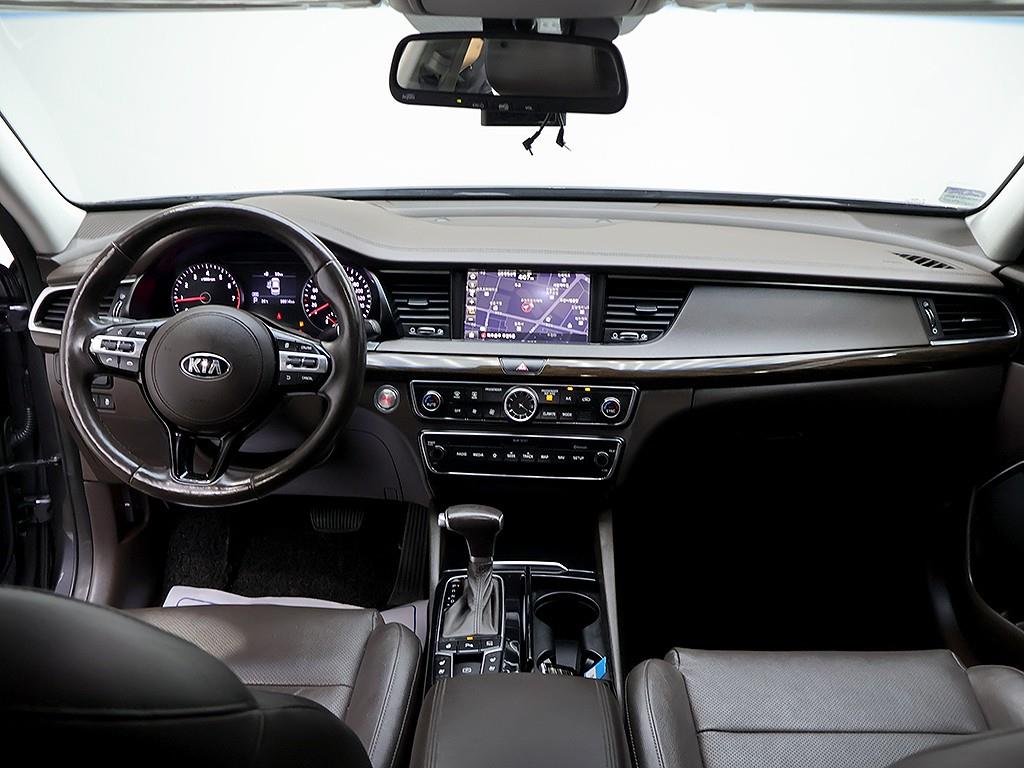 Kia K7 — photo 05