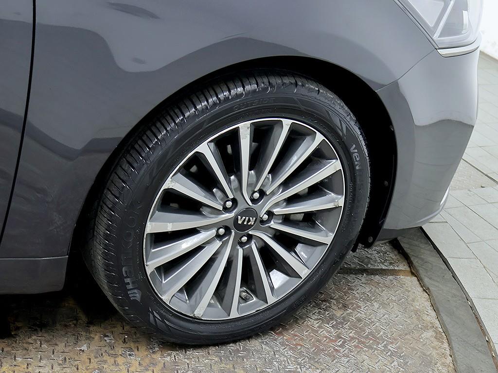 Kia K7 — photo 07