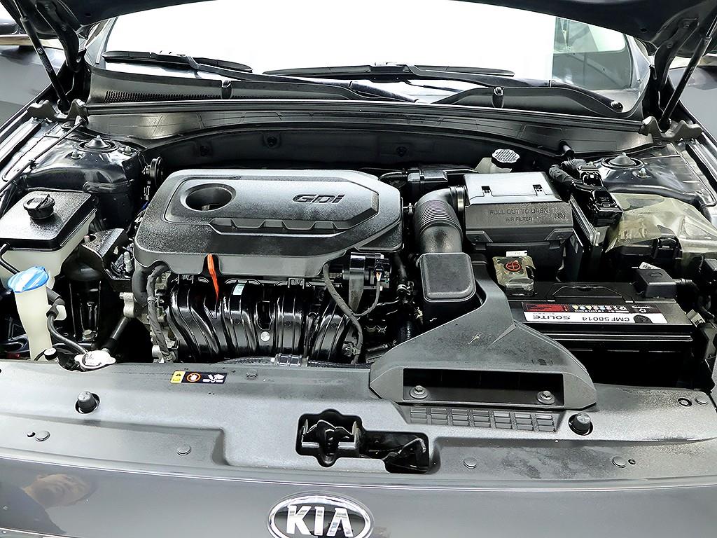 Kia K7 — photo 08