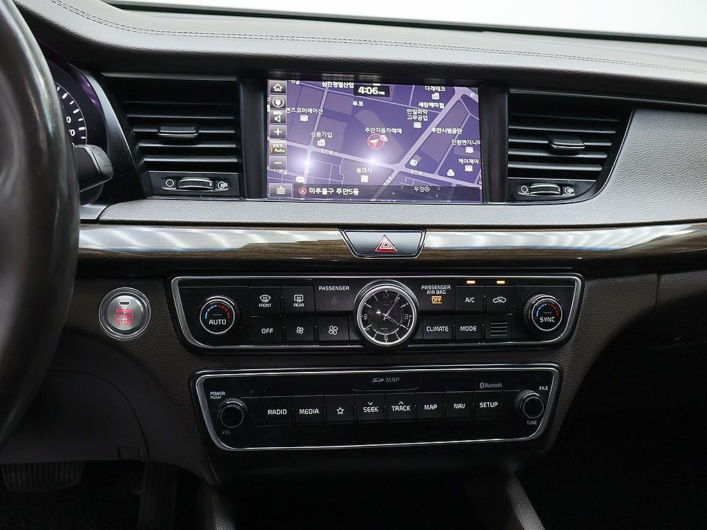 Kia K7 — photo 09